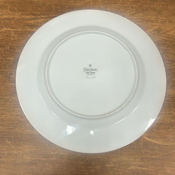 Style house Contessa dinner plate. KK169 - Picture 2 of 2